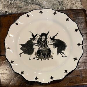 Potter’s Studio Halloween Spooky Nights Three Witches Plate